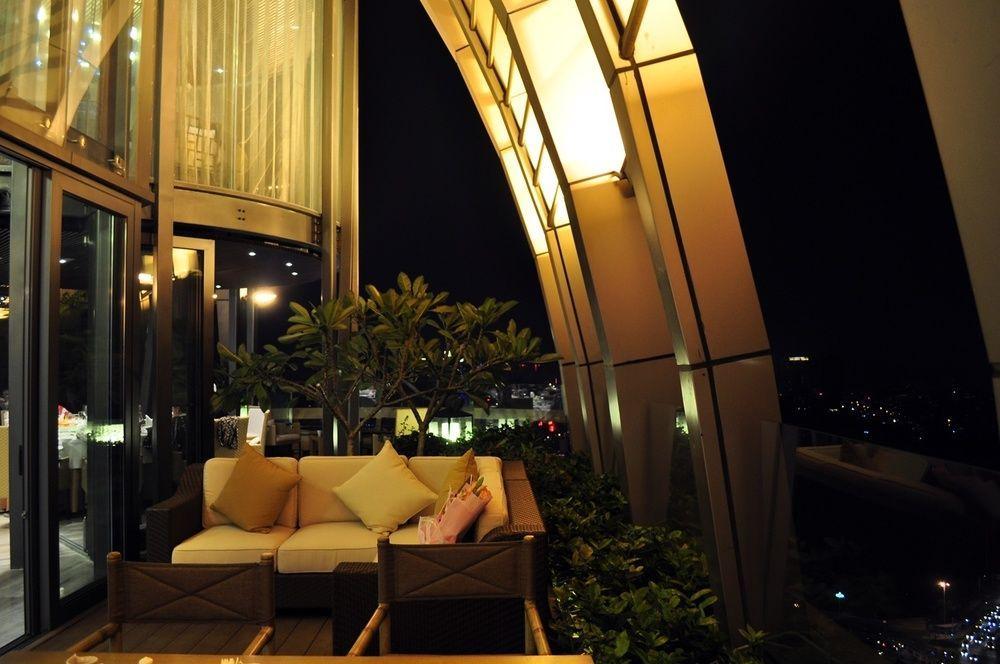 Joya International Hotel Szanja Kültér fotó